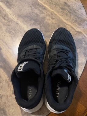 Under Armour Men’s Black Athletic Mesh Trainers with White Soles